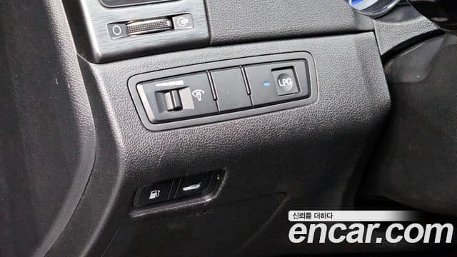 Hyundai YF Sonata Luxury, 2011 16