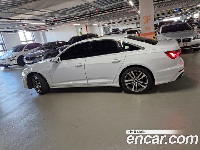 Audi A6 (C8) Premium, 2022 2