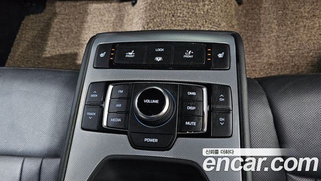 Genesis G80 Premium Luxury, 2019 19