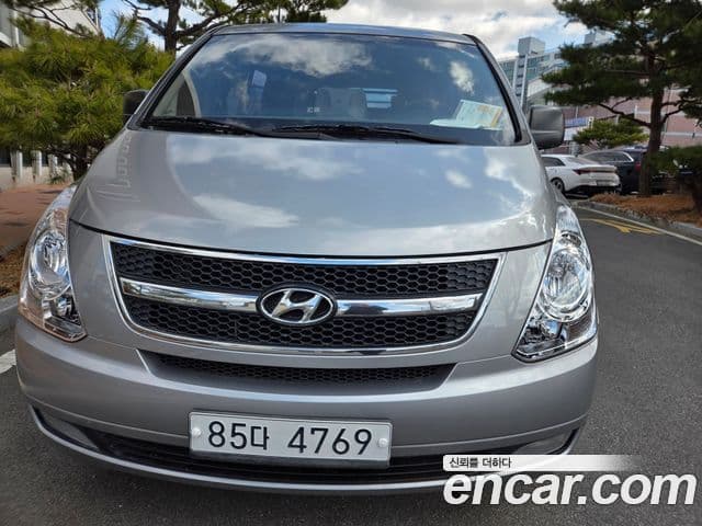 Hyundai Grand Starex CVX Luxury, 2012 1