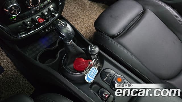 Mini Cooper 클럽맨 2세대, 2018 9