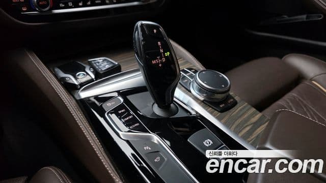 BMW 5시리즈 (G30) 520d M Sport Plus, 2018 9