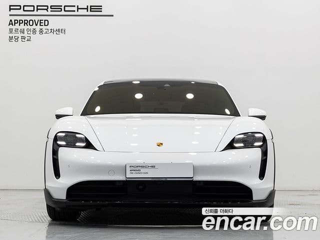 Porsche 타이칸 4S Cross Turismo, 2024 3