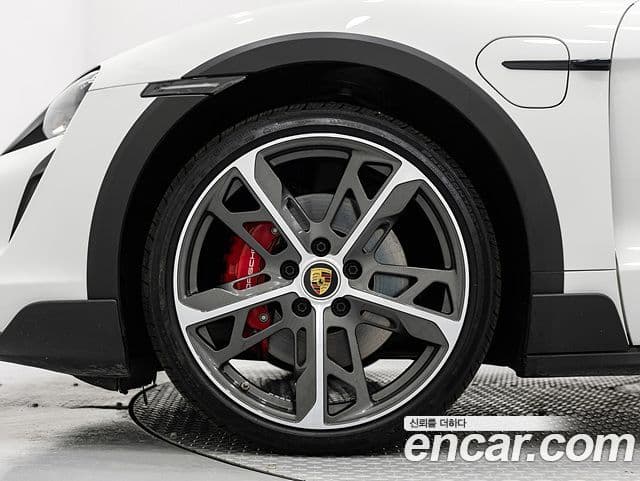 Porsche 타이칸 4S Cross Turismo, 2024 все фото