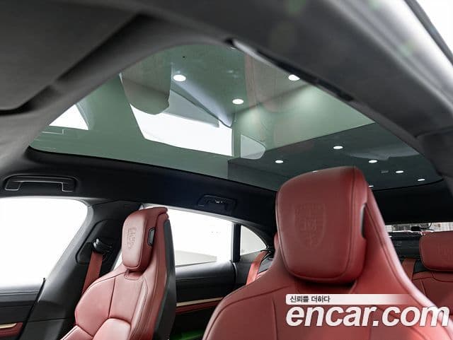 Porsche 타이칸 4S Cross Turismo, 2024 13