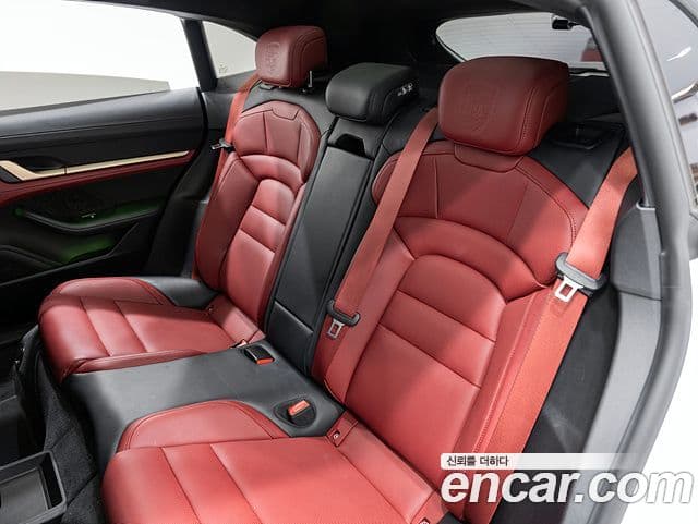 Porsche 타이칸 4S Cross Turismo, 2024 17