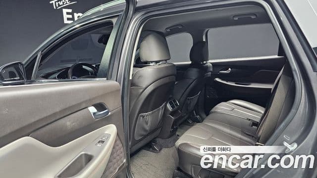 Hyundai Santa Fe TM Exclusive, 2020 17