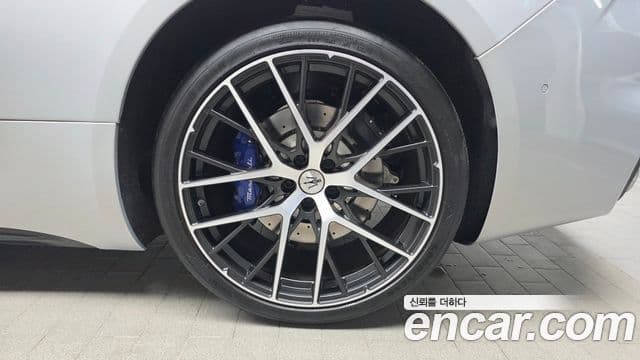 Maserati 그란카브리오 2세대 3.0 V6 Trofeo, 2024 все фото