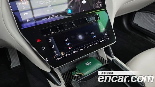 Maserati 그란카브리오 2세대 3.0 V6 Trofeo, 2024 9