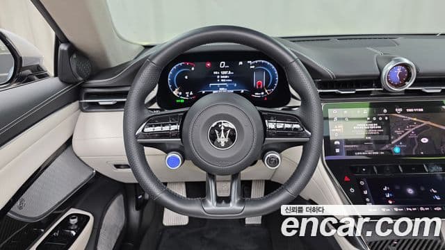 Maserati 그란카브리오 2세대 3.0 V6 Trofeo, 2024 13