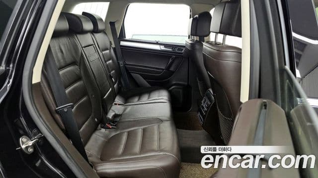 Volkswagen New Touareg 7P5, 2015 12