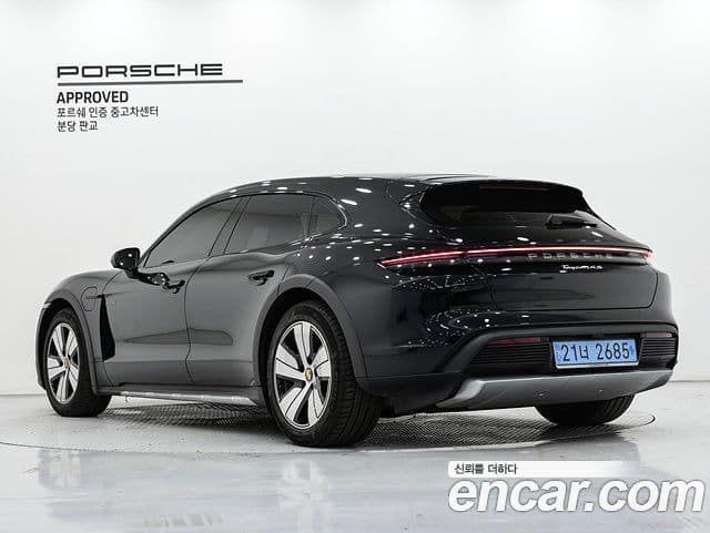 Porsche 타이칸 4S Cross Turismo, 2024 2