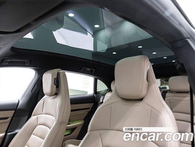 Porsche 타이칸 4S Cross Turismo, 2024 13