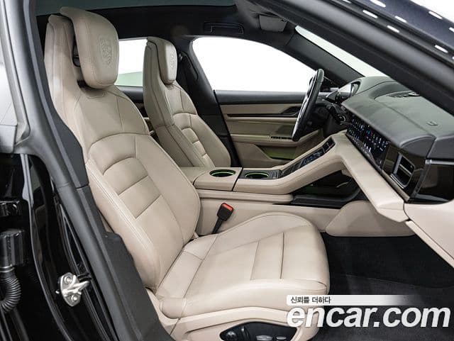 Porsche 타이칸 4S Cross Turismo, 2024 15