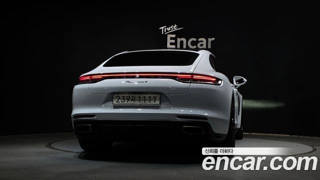 Porsche Panamera (971), 2021 4