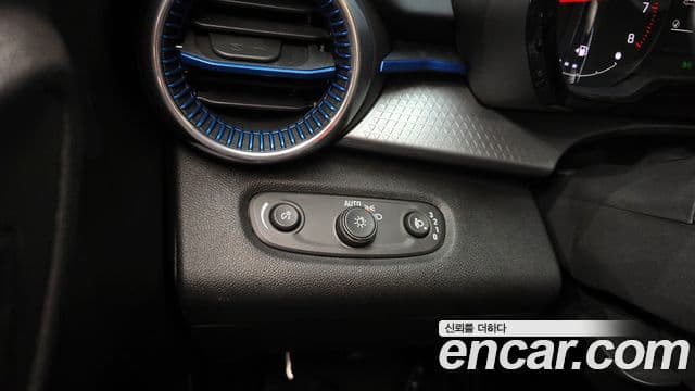 Chevrolet(GM대우) Trax кроссовер Plus, 2024 18