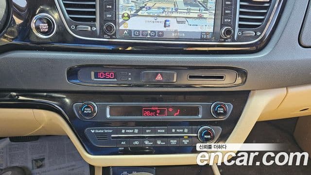 Kia All New Carnival Prestige, 2016 10