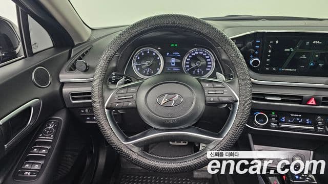 Hyundai Sonata (DN8) Premium Family, 2020 13