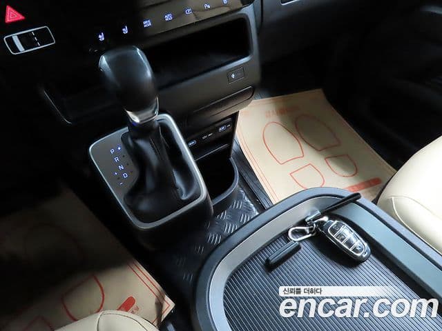 Hyundai Staria Modern, 2022 14