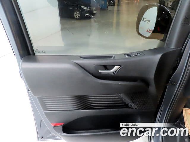 Hyundai Staria Modern, 2022 15