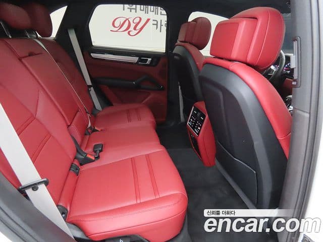 Porsche Cayenne (PO536) 3.0 Platinum Edition, 2023 6