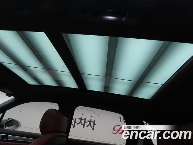 Porsche Cayenne (PO536) 3.0 Platinum Edition, 2023 18