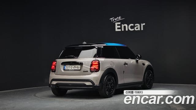Mini Cooper 3세대, 2022 2