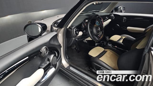 Mini Cooper 3세대, 2022 11