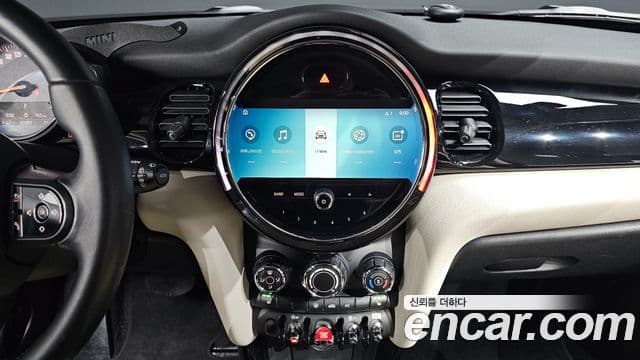 Mini Cooper 3세대, 2022 14