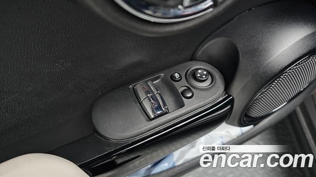 Mini Cooper 3세대, 2022 17