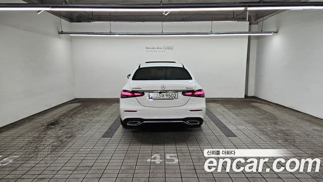 Mercedes-Benz E-класс W213 AMG Line, 2021 4