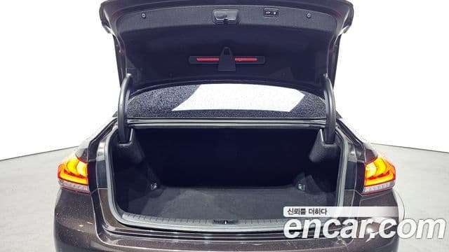 Genesis G80 Premium Luxury, 2018 20