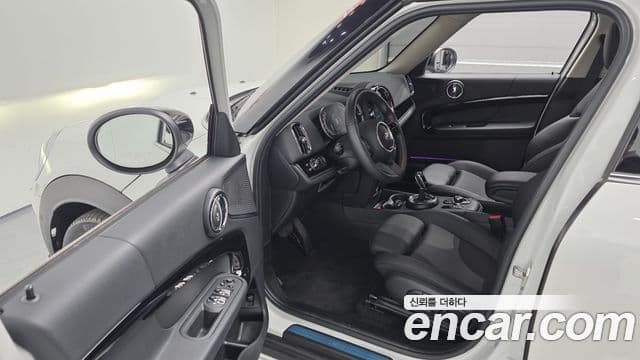 Mini Cooper Countryman 2세대, 2024 11