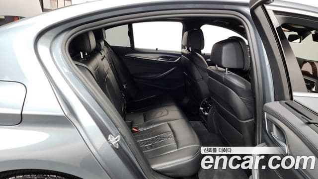 BMW 5시리즈 (G30) 520d M Sport Plus, 2019 12