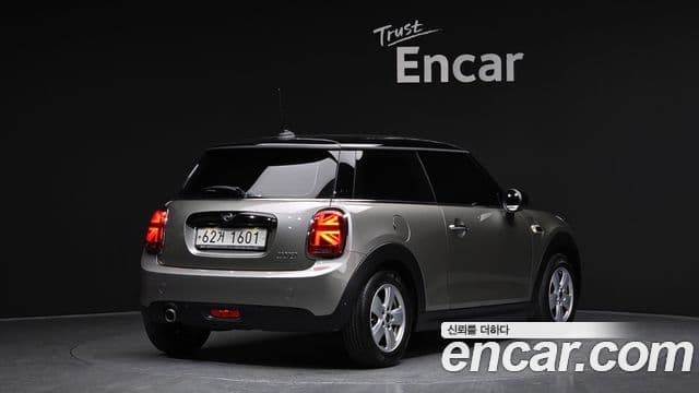 Mini Cooper 3세대, 2019 2