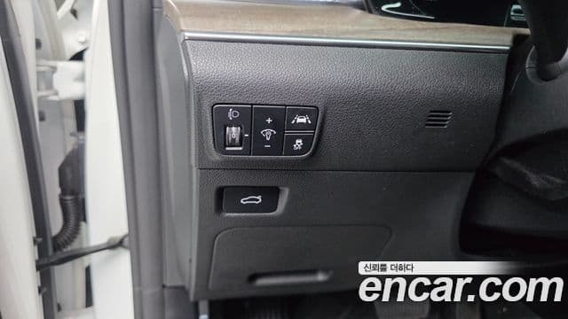 Kia K5 3세대 Signature, 2020 12