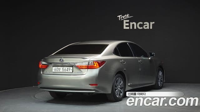 Lexus New ES300h XV60, 2018 2