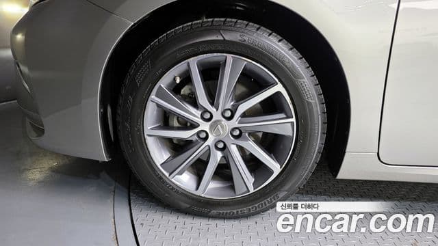 Lexus New ES300h XV60, 2018 все фото