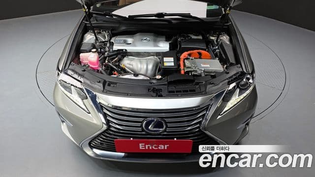 Lexus New ES300h XV60, 2018 6