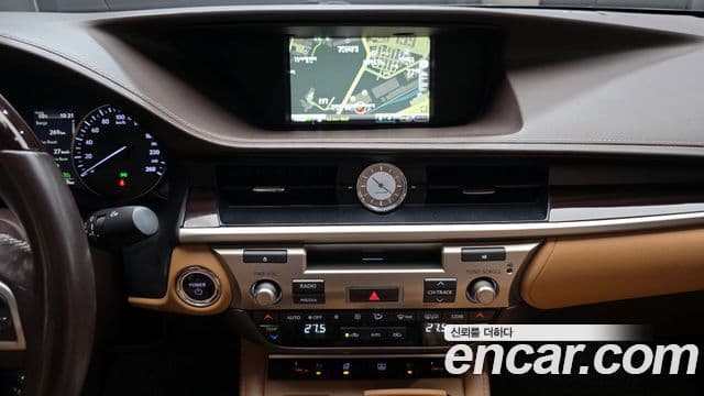 Lexus New ES300h XV60, 2018 18