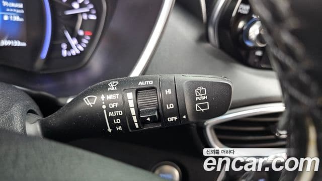 Hyundai Santa Fe TM Exclusive Special, 2019 17