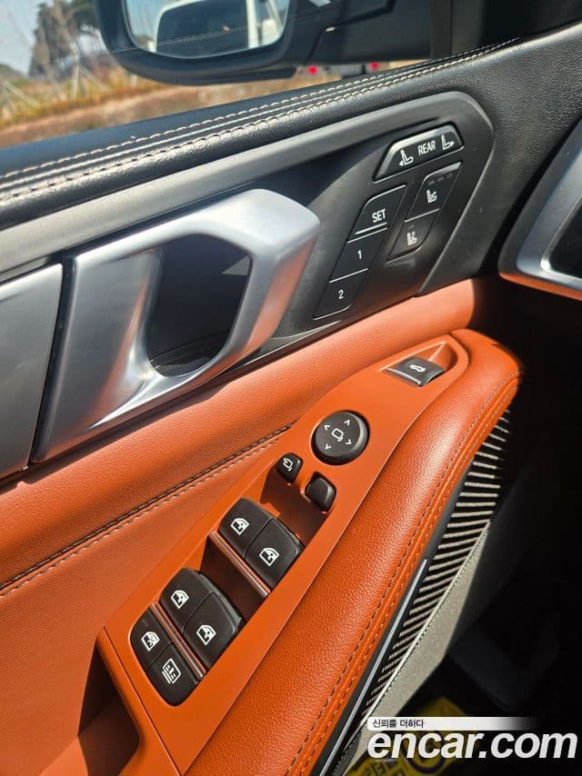 BMW X7 (G07) xDrive 40d M Sport 6인승, 2025 13