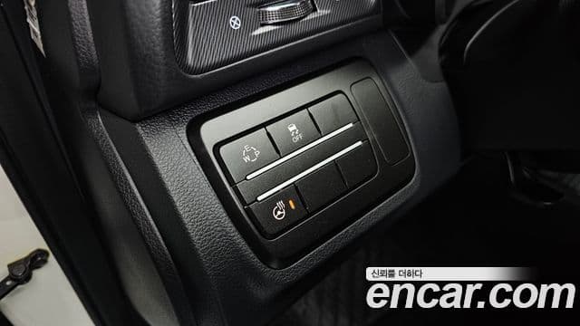 KG모빌리티(SsangYong) Tivoli VX 2WD, 2017 16