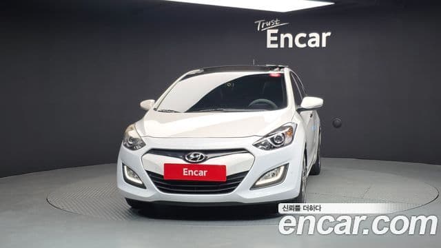 Hyundai i30(новый кузов / новое поколение) дизель 1.6 VGT Extreme, 2012 3