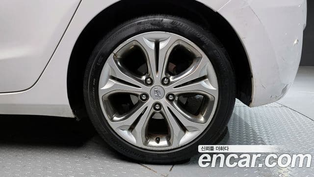 Hyundai i30(новый кузов / новое поколение) дизель 1.6 VGT Extreme, 2012 все фото