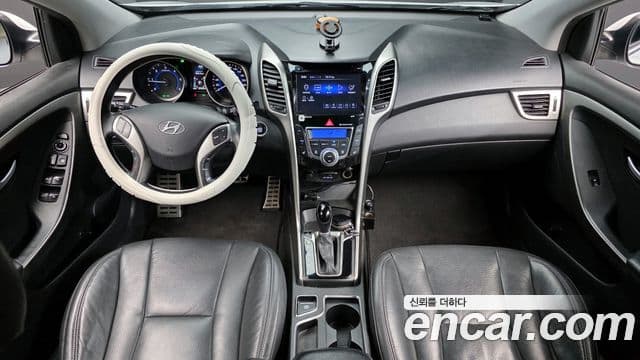 Hyundai i30(новый кузов / новое поколение) дизель 1.6 VGT Extreme, 2012 7