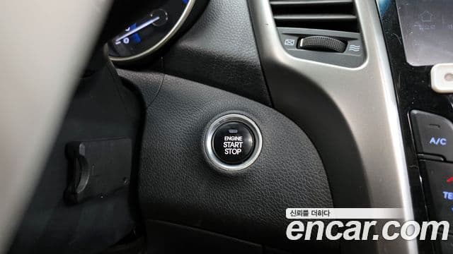 Hyundai i30(новый кузов / новое поколение) дизель 1.6 VGT Extreme, 2012 18