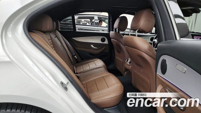 Mercedes-Benz E-класс W213 Avantgarde, 2021 12