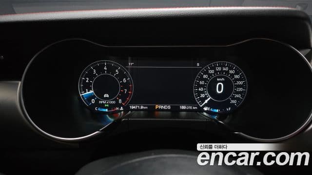 Ford Mustang купе, 2023 8