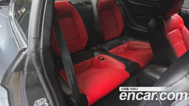 Ford Mustang купе, 2023 12